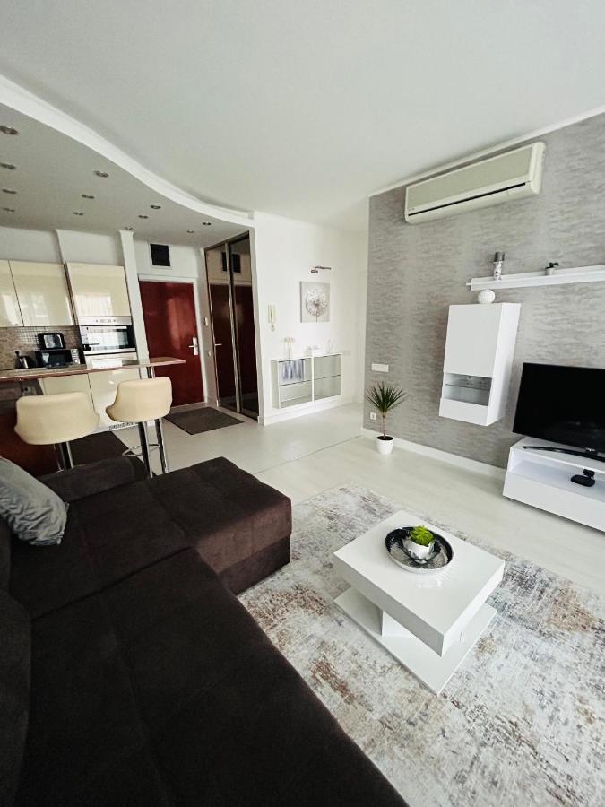 Marina Bay Apartman Budapest Exterior foto